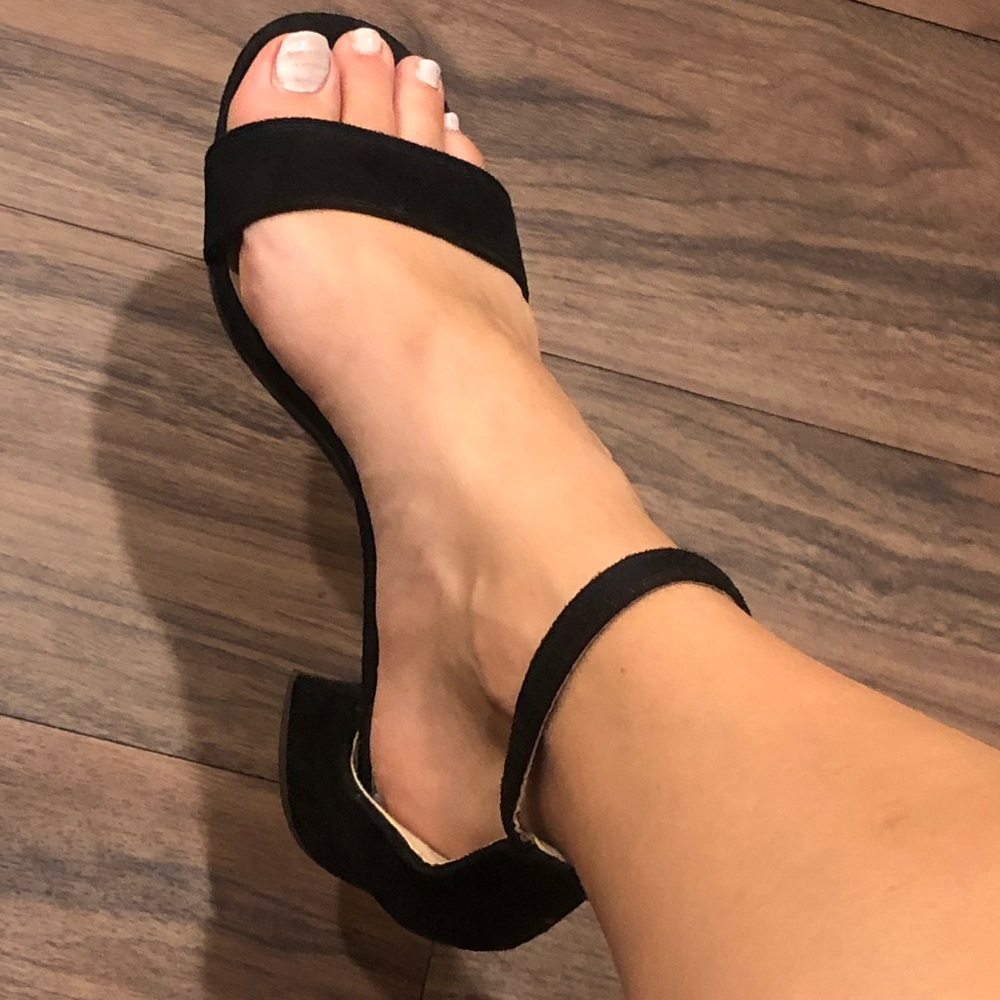 Black Heeled Sandals Size 7 (37)